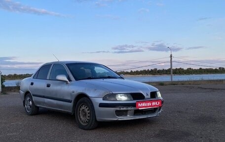 Mitsubishi Carisma I, 2002 год, 150 000 рублей, 11 фотография