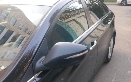 Hyundai Sonata VI, 2011 год, 1 050 000 рублей, 12 фотография