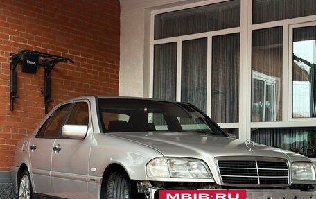 Mercedes-Benz C-Класс, 1998 год, 450 000 рублей, 2 фотография