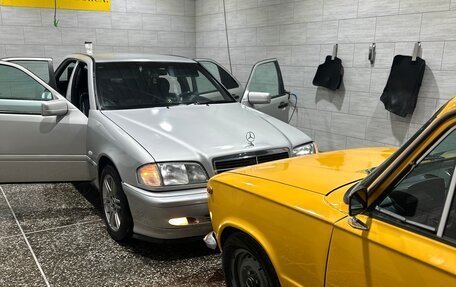 Mercedes-Benz C-Класс, 1998 год, 450 000 рублей, 12 фотография
