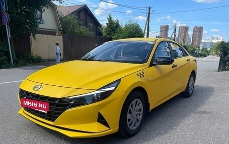 Hyundai Elantra, 2021 год, 1 785 000 рублей, 2 фотография