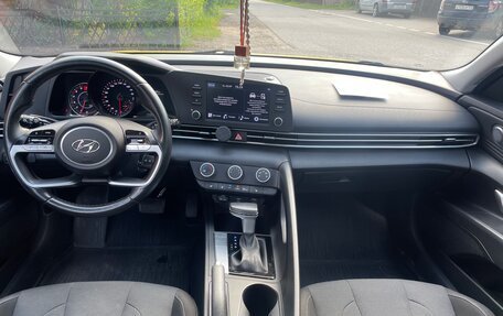 Hyundai Elantra, 2021 год, 1 785 000 рублей, 13 фотография