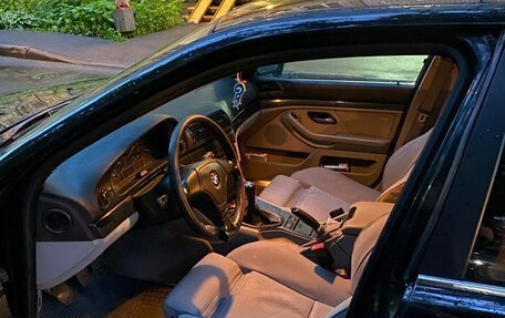 BMW 5 серия, 1999 год, 850 000 рублей, 3 фотография