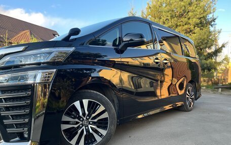 Toyota Vellfire II, 2020 год, 4 750 000 рублей, 9 фотография