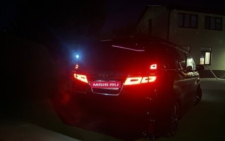 Toyota Vellfire II, 2020 год, 4 750 000 рублей, 4 фотография