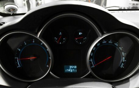 Chevrolet Cruze II, 2011 год, 755 000 рублей, 6 фотография