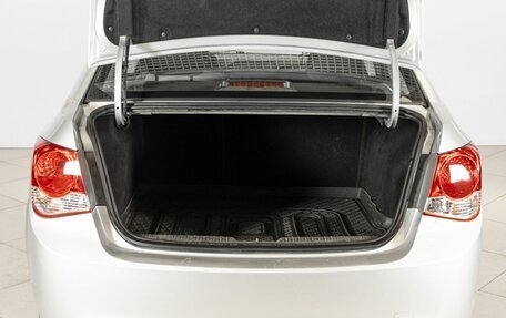 Chevrolet Cruze II, 2011 год, 755 000 рублей, 10 фотография