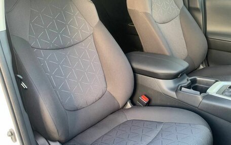 Toyota RAV4, 2021 год, 3 209 000 рублей, 17 фотография