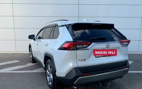 Toyota RAV4, 2021 год, 3 209 000 рублей, 7 фотография