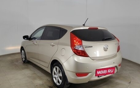Hyundai Solaris II рестайлинг, 2013 год, 790 000 рублей, 8 фотография