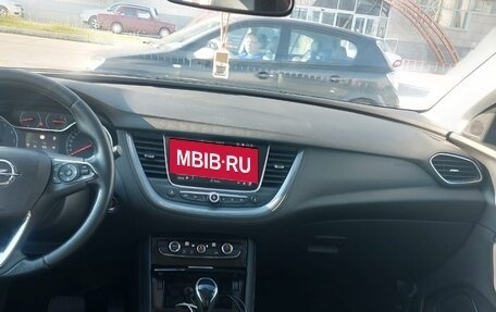 Peugeot 3008 II, 2020 год, 1 999 999 рублей, 15 фотография