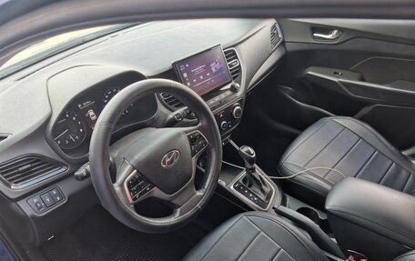 Hyundai Solaris II рестайлинг, 2021 год, 1 615 000 рублей, 6 фотография
