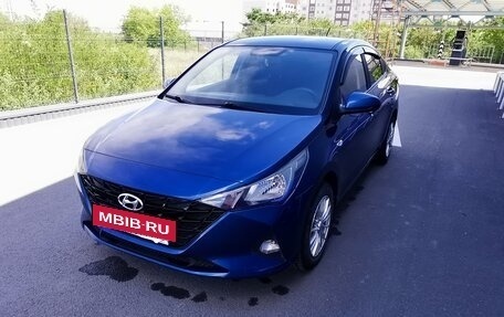 Hyundai Solaris II рестайлинг, 2021 год, 1 615 000 рублей, 4 фотография
