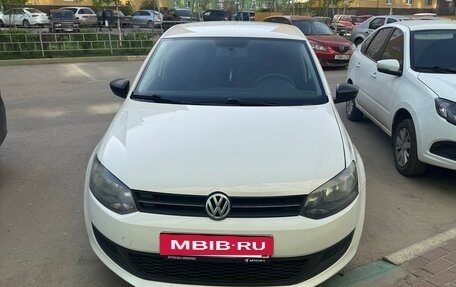 Volkswagen Polo VI (EU Market), 2012 год, 715 000 рублей, 2 фотография
