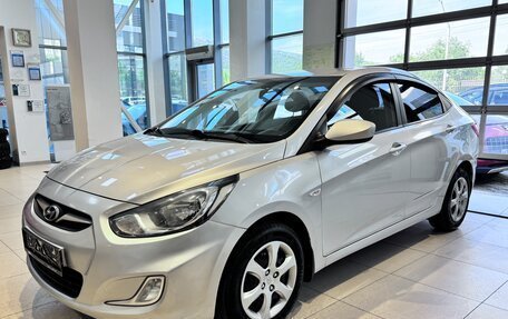 Hyundai Solaris II рестайлинг, 2012 год, 795 000 рублей, 2 фотография
