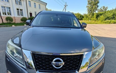 Nissan Pathfinder, 2015 год, 1 900 000 рублей, 4 фотография
