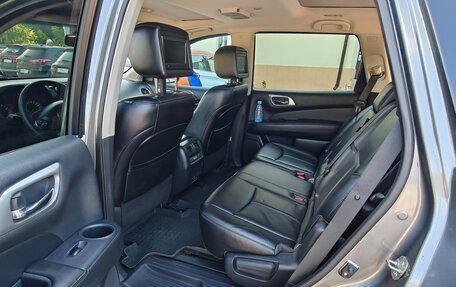 Nissan Pathfinder, 2015 год, 1 900 000 рублей, 9 фотография