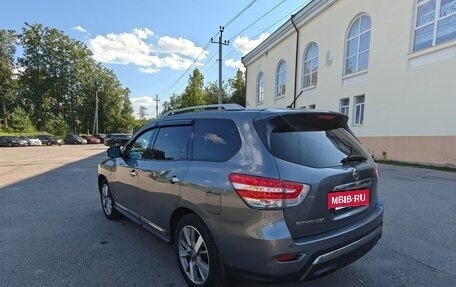 Nissan Pathfinder, 2015 год, 1 900 000 рублей, 5 фотография