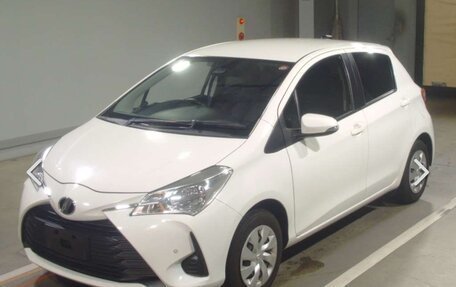 Toyota Vitz, 2019 год, 1 100 000 рублей, 30 фотография