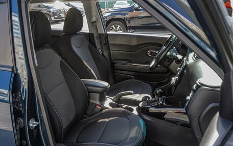 KIA Soul II рестайлинг, 2017 год, 1 800 000 рублей, 8 фотография