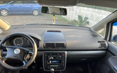 Volkswagen Sharan I рестайлинг, 2004 год, 675 000 рублей, 13 фотография