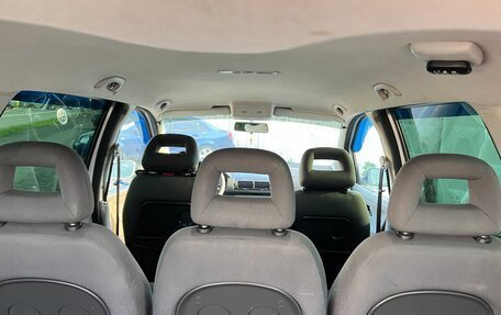 Volkswagen Sharan I рестайлинг, 2004 год, 675 000 рублей, 18 фотография