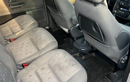 Volkswagen Sharan I рестайлинг, 2004 год, 675 000 рублей, 17 фотография
