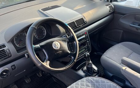 Volkswagen Sharan I рестайлинг, 2004 год, 675 000 рублей, 14 фотография