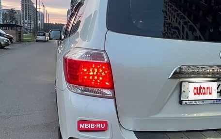 Toyota Highlander III, 2012 год, 2 500 000 рублей, 4 фотография