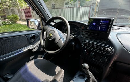 Chevrolet Niva I рестайлинг, 2015 год, 820 000 рублей, 21 фотография