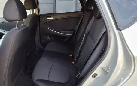 Hyundai Solaris II рестайлинг, 2015 год, 750 000 рублей, 8 фотография