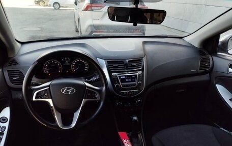 Hyundai Solaris II рестайлинг, 2015 год, 750 000 рублей, 9 фотография