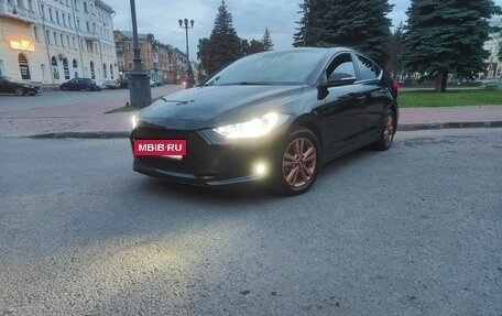 Hyundai Elantra VI рестайлинг, 2017 год, 1 250 000 рублей, 4 фотография