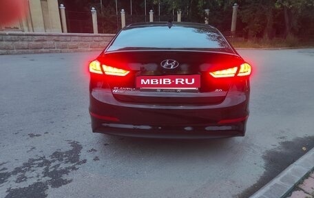 Hyundai Elantra VI рестайлинг, 2017 год, 1 250 000 рублей, 6 фотография