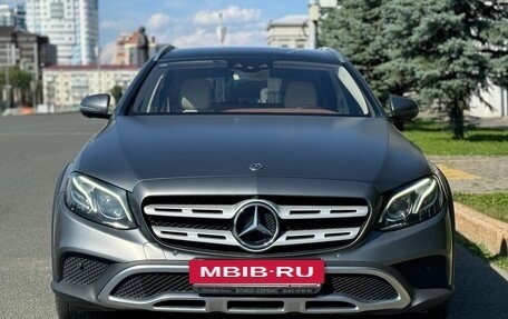 Mercedes-Benz E-Класс, 2017 год, 4 050 000 рублей, 2 фотография