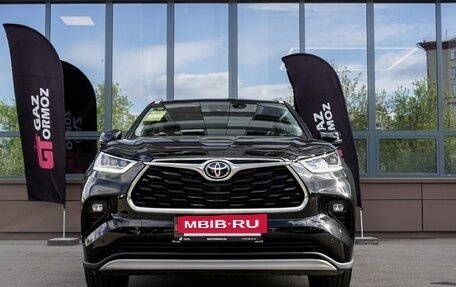 Toyota Highlander, 2025 год, 4 690 000 рублей, 6 фотография