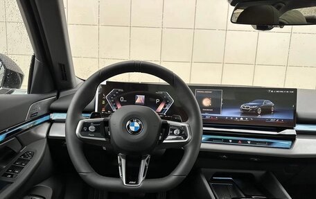 BMW 5 серия, 2024 год, 5 990 000 рублей, 10 фотография