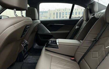 BMW 5 серия, 2024 год, 5 990 000 рублей, 14 фотография