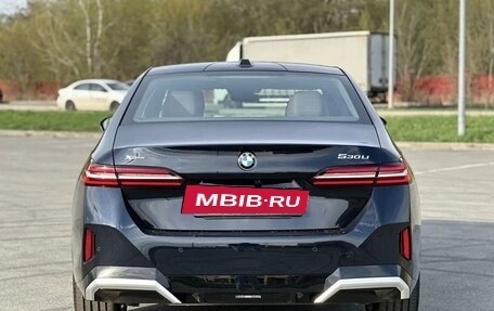 BMW 5 серия, 2024 год, 5 990 000 рублей, 6 фотография