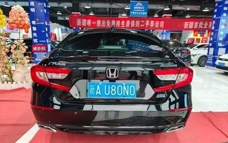 Honda Accord IX рестайлинг, 2021 год, 1 810 000 рублей, 5 фотография