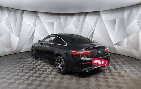 Mercedes-Benz E-Класс, 2019 год, 4 050 000 рублей, 4 фотография