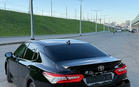 Toyota Camry, 2022 год, 3 690 000 рублей, 3 фотография