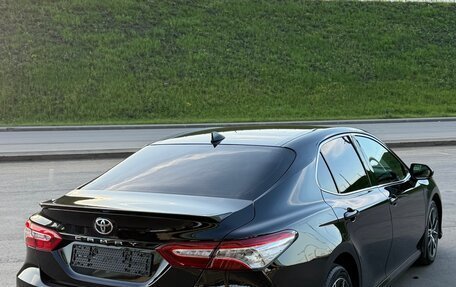 Toyota Camry, 2022 год, 3 690 000 рублей, 4 фотография