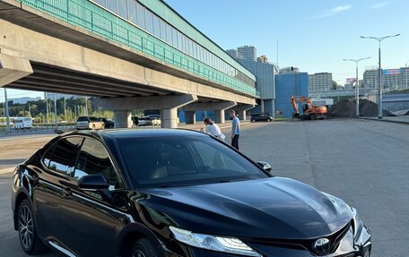 Toyota Camry, 2022 год, 3 690 000 рублей, 8 фотография
