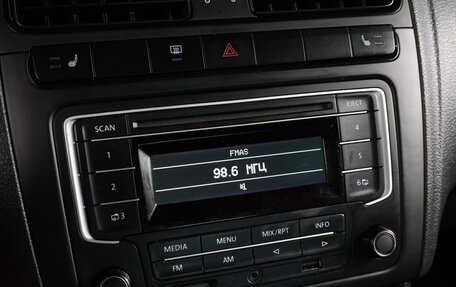 Volkswagen Polo VI (EU Market), 2015 год, 919 000 рублей, 14 фотография
