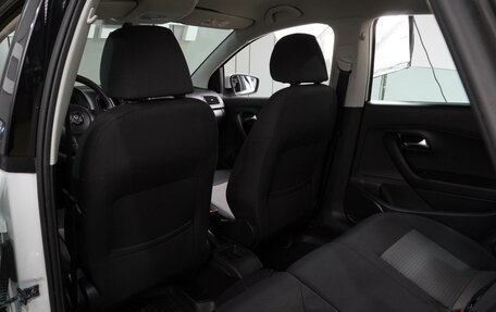 Volkswagen Polo VI (EU Market), 2015 год, 919 000 рублей, 11 фотография