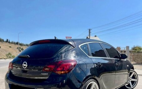 Opel Astra J, 2010 год, 650 000 рублей, 3 фотография