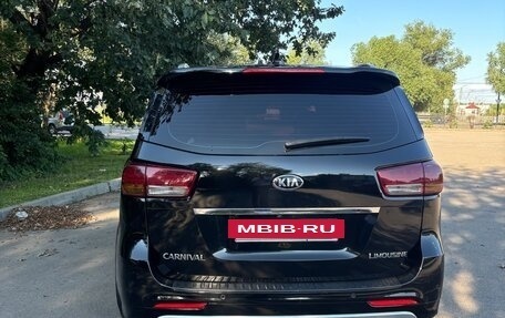 KIA Carnival III, 2017 год, 2 350 000 рублей, 11 фотография