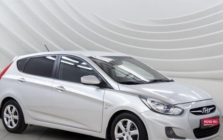 Hyundai Solaris II рестайлинг, 2012 год, 730 000 рублей, 1 фотография