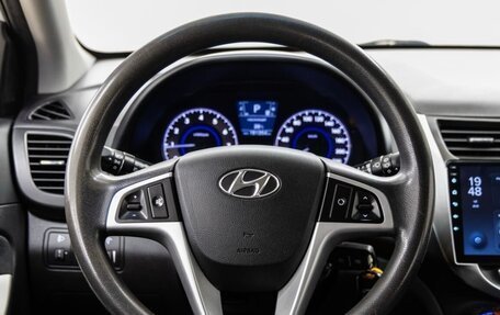 Hyundai Solaris II рестайлинг, 2012 год, 730 000 рублей, 5 фотография